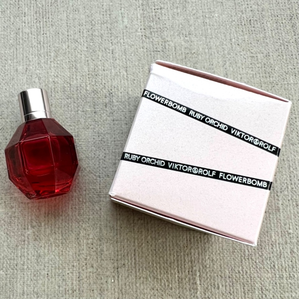 🌺 Viktor&Rolf Flowerbomb Ruby Orchid mini - Picture 4 of 7